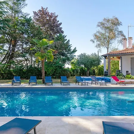 Grande Avec Piscine Nieul-les-Saintes